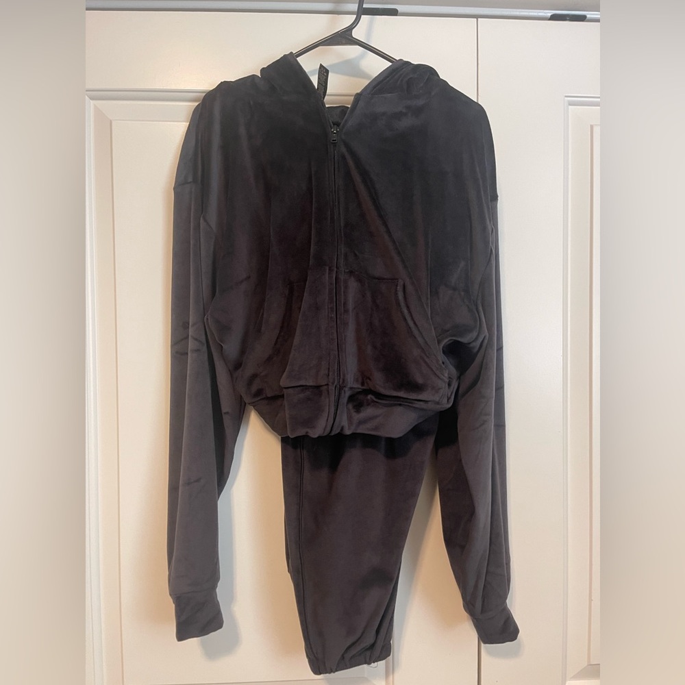 SKIMS velour jogger and hoodie set 2XL